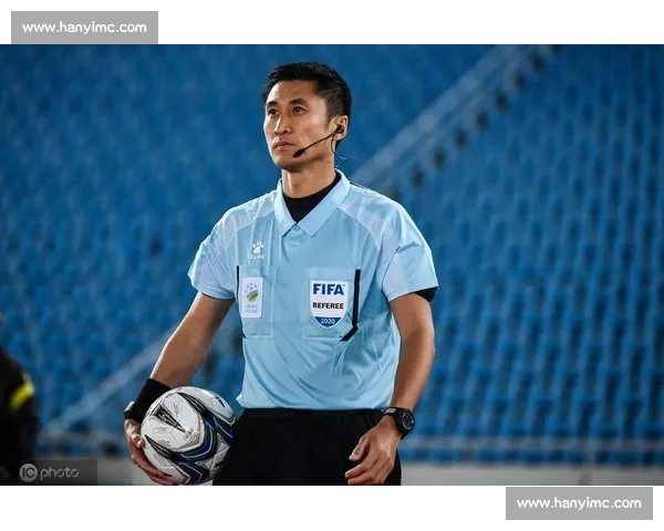 瓜帅女儿现场见证父亲与马宁争执，英超最美星二代身材吸睛